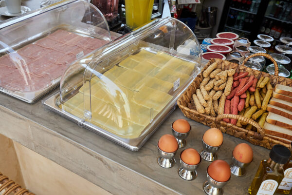 Mila Malia Studios Breakfast V