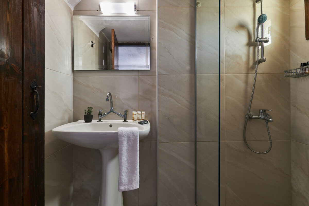 Mila Malia Studios Superior Quadruple Studio XCV Mila Malia Studios Superior Quadruple Studio XCV