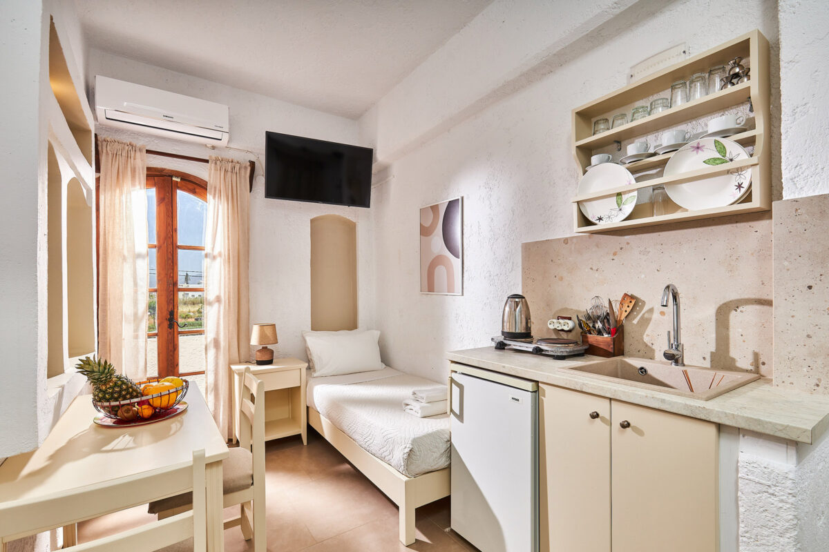 Mila Malia Studios Superior Quadruple Studio C Mila Malia Studios Superior Quadruple Studio C