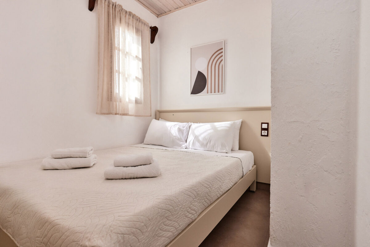 Mila Malia Studios Superior Quintuple Studio CIX Mila Malia Studios Superior Quintuple Studio CIX